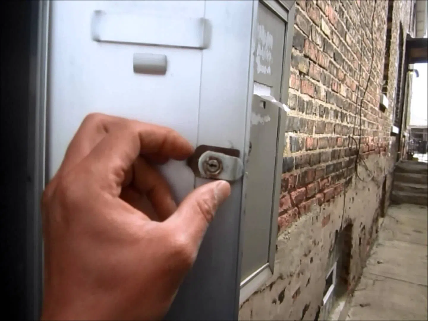 Locksmith Of Pompano Beach  Pompano Beach, FL 954-281-3388 - apartment-lock-change